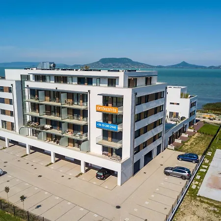 Lakeside Garden Apartment Fonyod Exterior photo